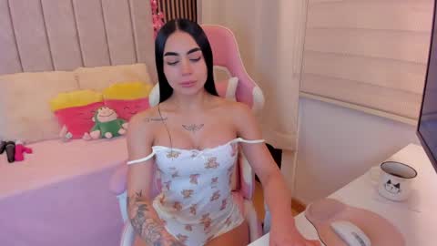 Snapshot of tammy_w chatting on 1, 4, 2026 Tammy online show from 1, 4, 2026