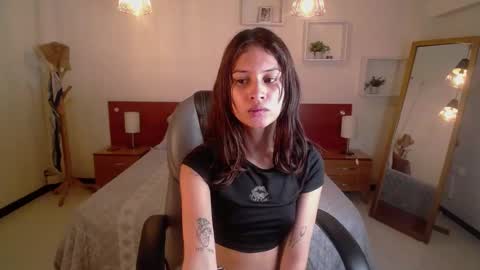 Snapshot of tamy_edwards chatting on 12, 3, 2025 Tamy online show from 12, 3, 2025
