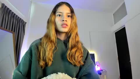 Snapshot of tamy_edwards chatting on 12, 10, 2025 Tamy online show from 12, 10, 2025