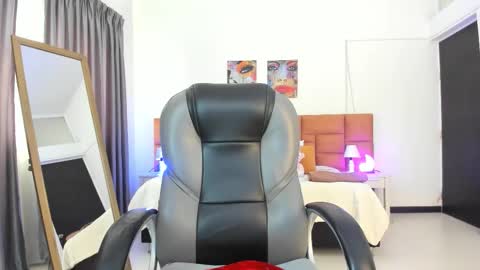 Tamy  online show from 12, 1, 2026