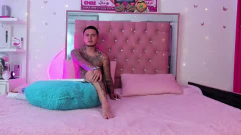 Snapshot of tamy_ian chatting on 16, 1, 2025 Tamy ian online show from 16, 1, 2025