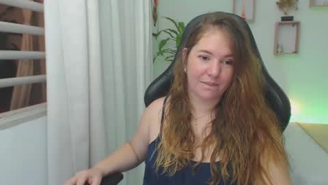 Snapshot of tamy_shine87 chatting on 14, 12, 2024 Im Samy online show from 14, 12, 2024