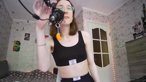 Snapshot of tangerine4dreams chatting on 14, 5, 2026 Milena Kuprianova online show from 14, 5, 2026