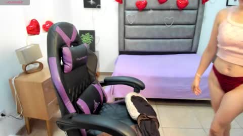 Snapshot of tania_duque chatting on 24, 2, 2026 Tania online show from 24, 2, 2026