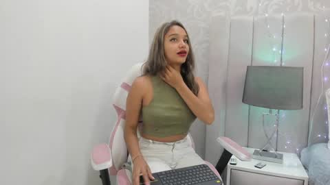 Snapshot of taniacarterr chatting on 16, 1, 2025 TaniaCarter online show from 16, 1, 2025