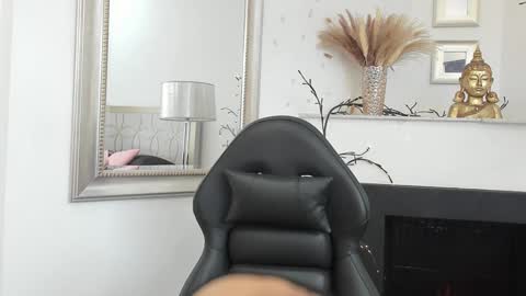 Snapshot of taniacarterr chatting on 30, 1, 2025 TaniaCarter online show from 30, 1, 2025