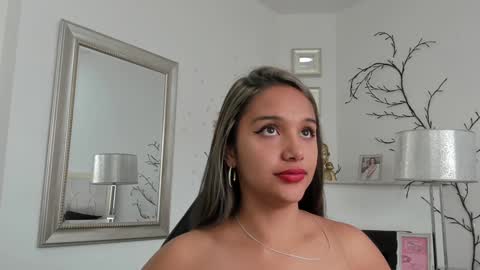 Snapshot of taniacarterr chatting on 4, 2, 2025 TaniaCarter online show from 4, 2, 2025