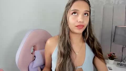 Snapshot of taniacarterr chatting on 3, 3, 2025 TaniaCarter online show from 3, 3, 2025