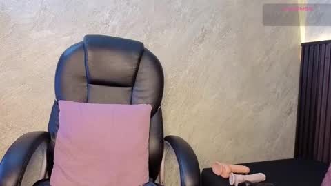 Tanisha online show from 31, 3, 2026