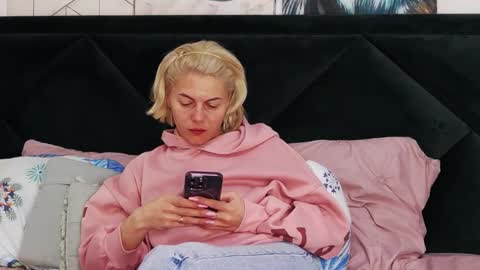 tanyaGrey online show from 10, 3, 2026