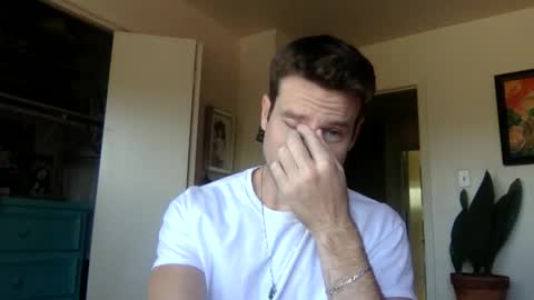 Dr. Love online show from 8, 11, 2025