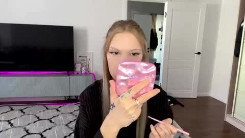 Alisa online show from 10, 2, 2026