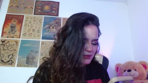 Snapshot of tara_hs chatting on 4, 12, 2024 online show from 4, 12, 2024