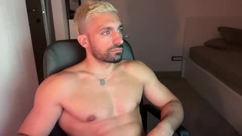 tarquit8 online show from 10, 9, 2025