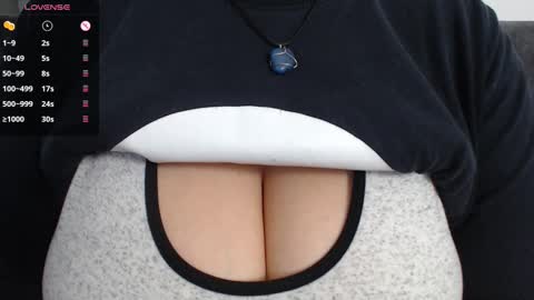 Snapshot of tarrant_ chatting on 15, 2, 2025 tarrant_ online show from 15, 2, 2025