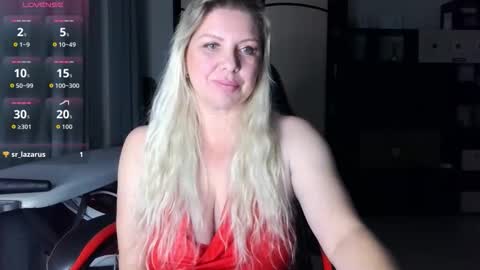 Tasha  Moon online show from 18, 10, 2025