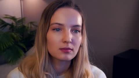 Snapshot of tashinapetitto chatting on 19, 10, 2025 Your Ressie online show from 19, 10, 2025