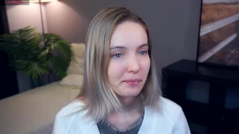 Snapshot of tashinapetitto chatting on 28, 11, 2025 Your Ressie online show from 28, 11, 2025