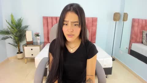 Snapshot of tati_saldarriaga chatting on 16, 2, 2026 Tati Saldarriaga online show from 16, 2, 2026