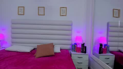 Snapshot of tatiana_arboleda chatting on 20, 10, 2025 tatiana_arboleda online show from 20, 10, 2025