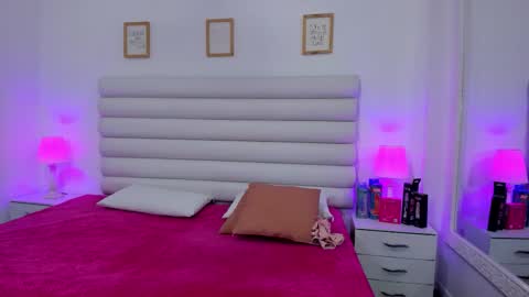 Snapshot of tatiana_arboleda chatting on 22, 10, 2025 tatiana_arboleda online show from 22, 10, 2025