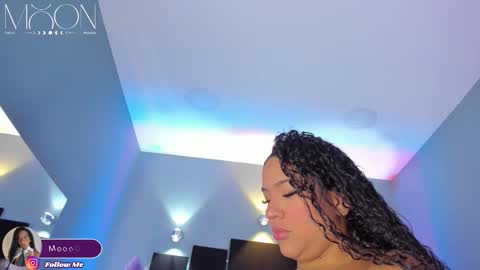 Snapshot of tatii_moon chatting on 5, 11, 2025 Tati online show from 5, 11, 2025