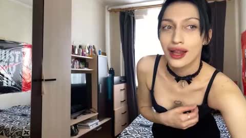 tatika_williams online show from 9, 2, 2026