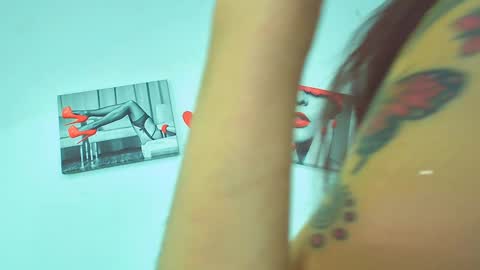 Snapshot of tatis_blux chatting on 25, 1, 2025 Tatiana  online show from 25, 1, 2025