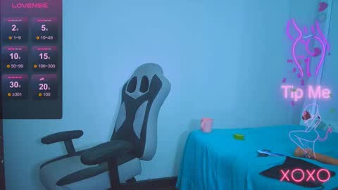 Snapshot of tatis_blux chatting on 25, 2, 2025 Tatiana  online show from 25, 2, 2025