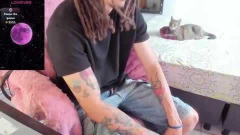 Snapshot of tattooed_couplee chatting on 2, 5, 2026 luck online show from 2, 5, 2026