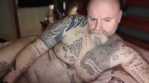 Tattooeddilf 01 online show from 19, 1, 2025