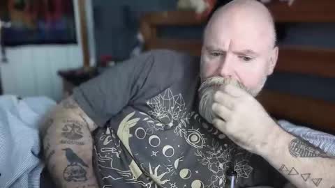 Tattooeddilf 01 online show from 29, 9, 2025