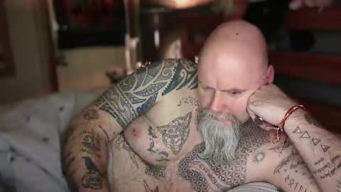 Tattooeddilf 01 online show from 16, 12, 2025
