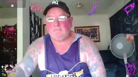 Snapshot of tattzsexy chatting on 9, 5, 2026 tattzsexy online show from 9, 5, 2026