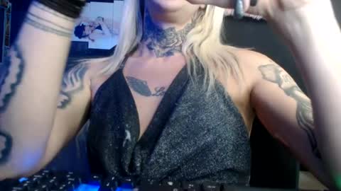 Snapshot of tatuada_safada chatting on 12, 7, 2026 tatuada_safada online show from 12, 7, 2026