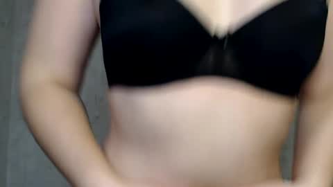 Taya online show from 3, 12, 2025