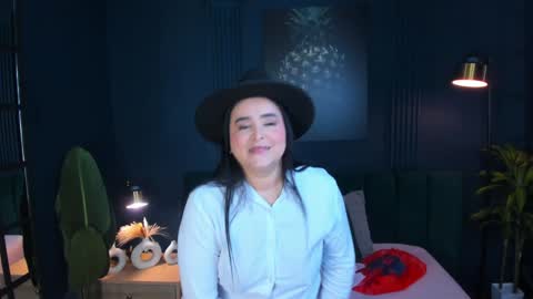 Taylor Bennet online show from 25, 1, 2025