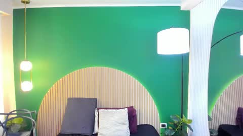 Taylor Bennet online show from 17, 12, 2025