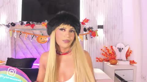 Taylor Harveey online show from 28, 10, 2025