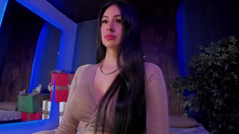 Snapshot of taylor_jonnees chatting on 28, 12, 2024 Taylor  Help me to get 100 thumbs up online show from 28, 12, 2024