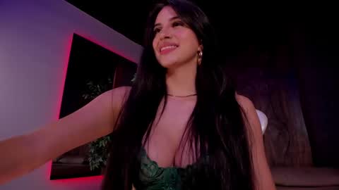 Snapshot of taylor_jonnees chatting on 15, 2, 2025 Taylor  Help me to get 100 thumbs up online show from 15, 2, 2025