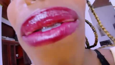 taylorslims online show from 23, 7, 2026