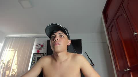 Snapshot of taylorsorf chatting on 14, 12, 2024 taylorsorf online show from 14, 12, 2024