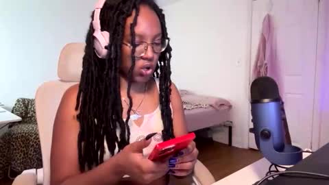Snapshot of taylorsosweets chatting on 8, 5, 2026 Taylor online show from 8, 5, 2026