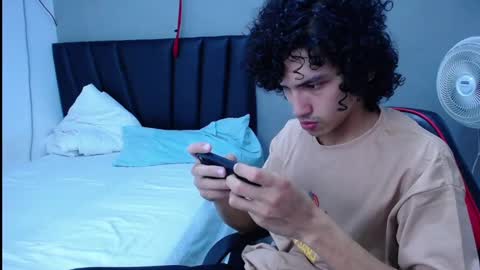 Tayron online show from 8, 10, 2025