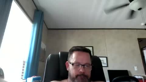 Snapshot of tdhawk87 chatting on 27, 4, 2026 tdhawk87 online show from 27, 4, 2026