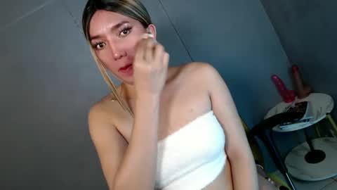 Snapshot of te_amo28 chatting on 3, 2, 2025 ellaine online show from 3, 2, 2025