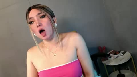 Snapshot of te_amo28 chatting on 5, 3, 2025 ellaine online show from 5, 3, 2025