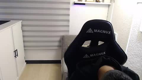 DYNAMITE DUO69 online show from 19, 3, 2026