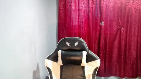 Snapshot of teamo_kiara chatting on 13, 6, 2026 your future wife online show from 13, 6, 2026
